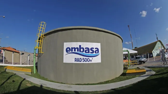 Costa do Descobrimento: servidores da Embasa paralisam atividades por falta de pagamento